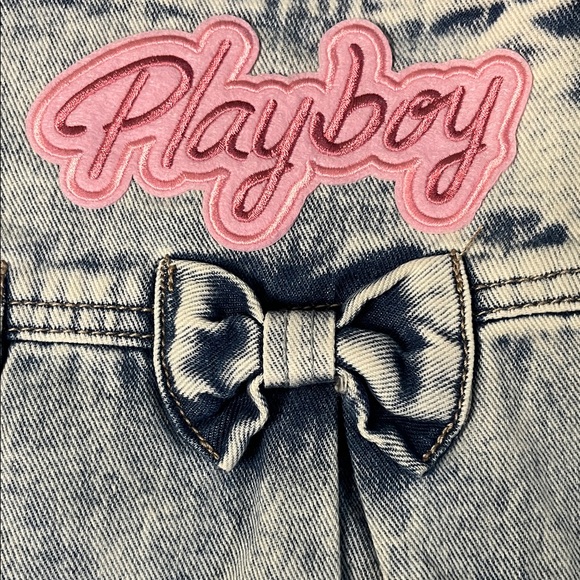 PLAYBOY Blue Acid Washed Denim Mini Skirt with Bows Pink Logo Size 0 - Picture 4 of 6